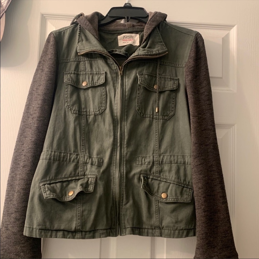 💥Army Green Jacket with Hoodie